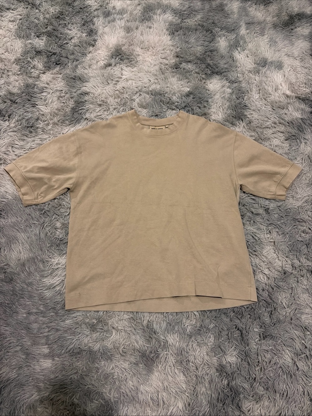 Amongst Others Shirt Mens Large Tan Short Sleeve Crew Neck Minimalist Casual